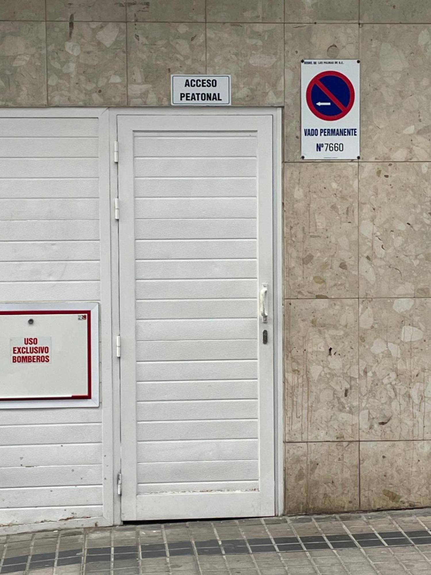 Piso Con Piscina Y Garaje En La Playa De Las Canteras 라스팔마스 외부 사진